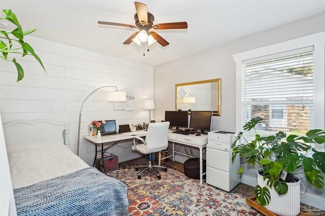 bedroom featuring ceiling fan