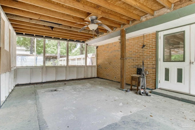 6845 Trail Ride S, Milton, FL 32570 - unfurnished sunroom featuring a ceiling fan