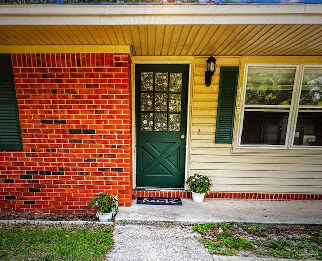 view of property entrance