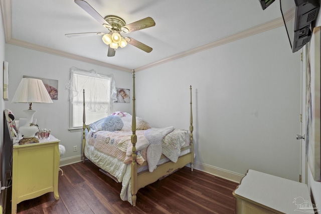 bedroom featuring ornamental molding, dark hardwood / wood-style floors, and ceiling fan