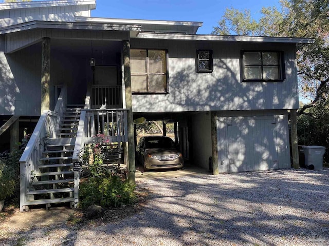 view of front facade featuring a carport