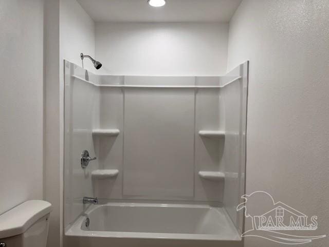 2301 W Michigan Ave Unit 25, Pensacola, FL 32526 - full bath featuring shower / bath combination and toilet