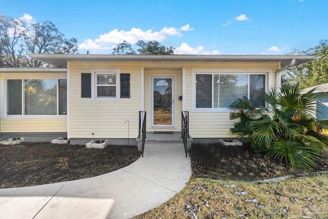 view of front of property