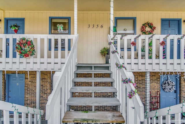 property entrance with a porch