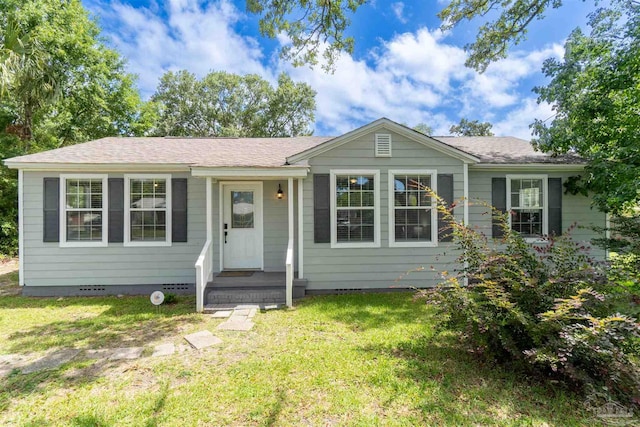 view of front of house with a front yard