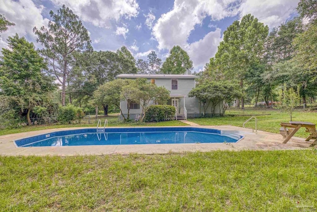 6136 Beasley Rd, Crestview, FL 32536 - view of outdoor pool