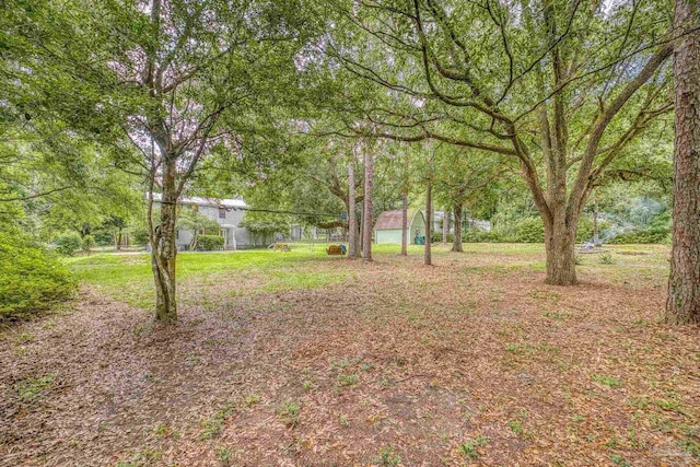 6136 Beasley Rd, Crestview, FL 32536 - view of yard