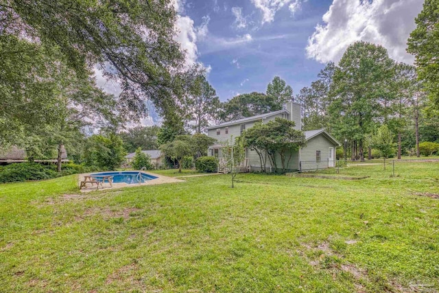 6136 Beasley Rd, Crestview, FL 32536 - view of yard with an outdoor pool
