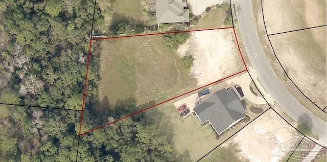 5728 Highland Lake Dr, Milton, FL 32583