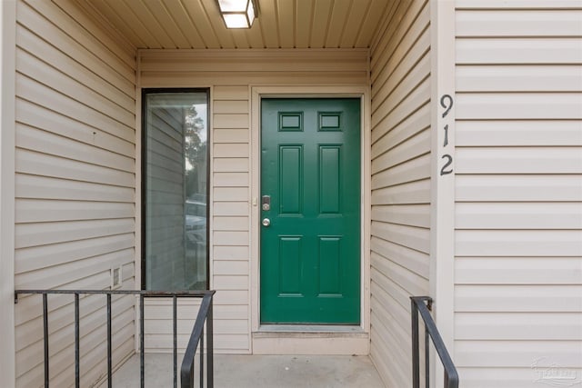 view of property entrance