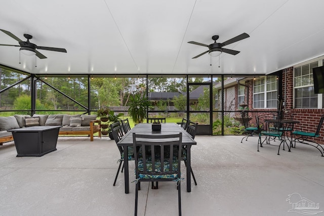 1333 Dubose Rd, Gulf Breeze, FL 32563 - sunroom featuring ceiling fan and outdoor lounge area
