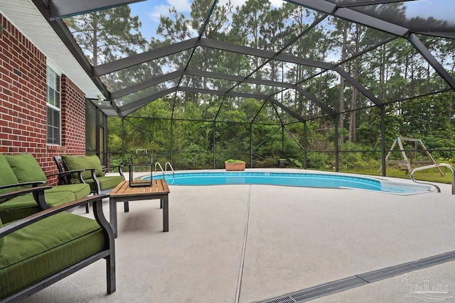 1333 Dubose Rd, Gulf Breeze, FL 32563 - swimming pool featuring a patio and glass enclosure