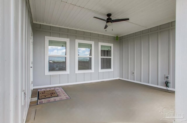 view of patio with ceiling fan