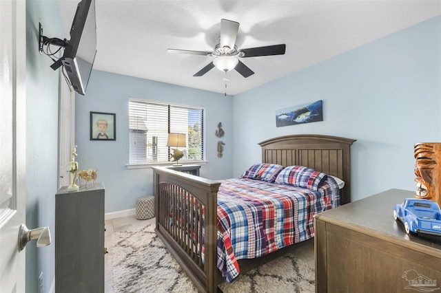 bedroom featuring ceiling fan