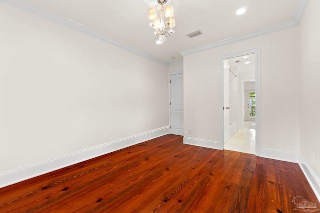 3869 Paradise Bay Dr, Gulf Breeze, FL 32563 - spare room with hardwood / wood-style flooring, a chandelier, baseboards, crown molding, and recessed lighting