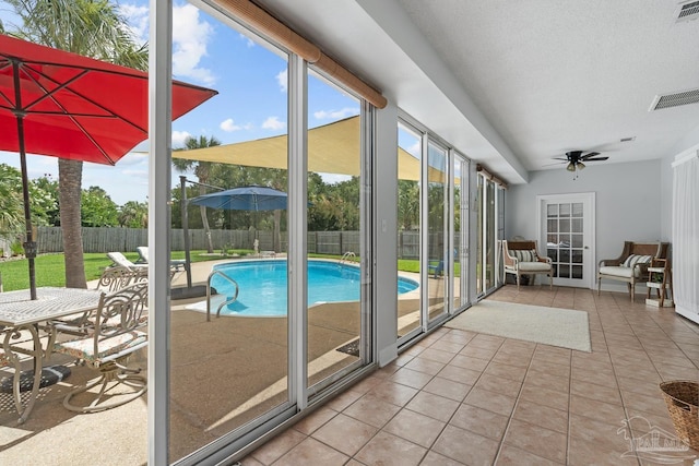 3849 Saber Tooth Cir, Gulf Breeze, FL 32563 - sunroom / solarium featuring a ceiling fan