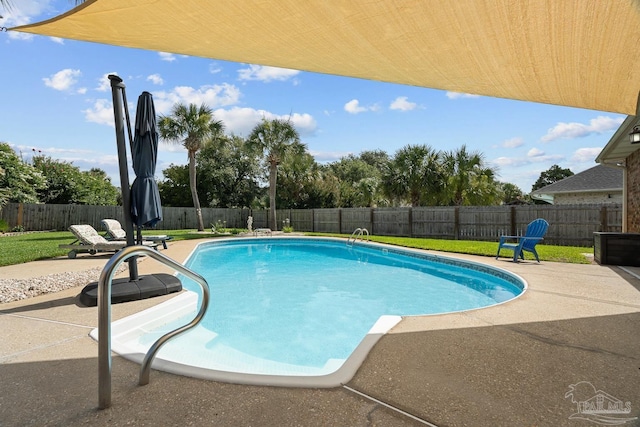 3849 Saber Tooth Cir, Gulf Breeze, FL 32563 - view of swimming pool with a patio and a fenced backyard