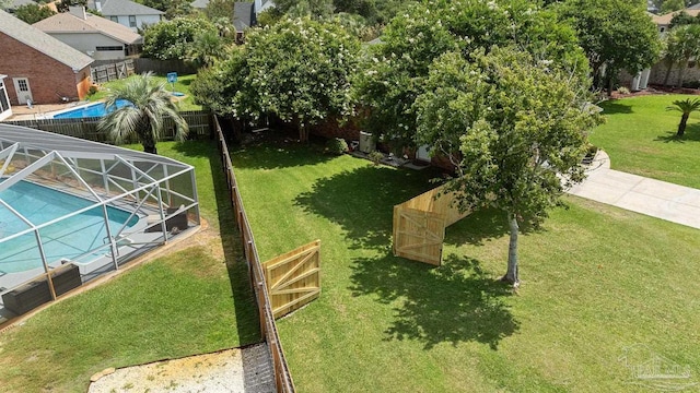 3849 Saber Tooth Cir, Gulf Breeze, FL 32563 - view of yard featuring a gate