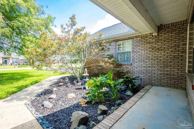 7543 Loop St, Navarre, FL 32566 - view of patio / terrace