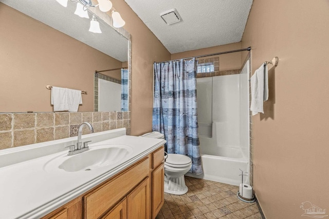 2931 Pine Forest Rd, Cantonment, FL 32533 - full bath with toilet, vanity, shower / bath combo with shower curtain, and a textured ceiling