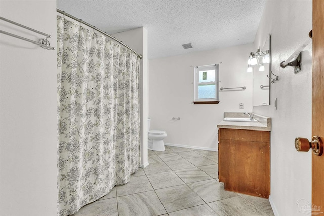 465 Man O War Cir, Cantonment, FL 32533 - full bathroom with vanity, a textured ceiling, and a shower with shower curtain