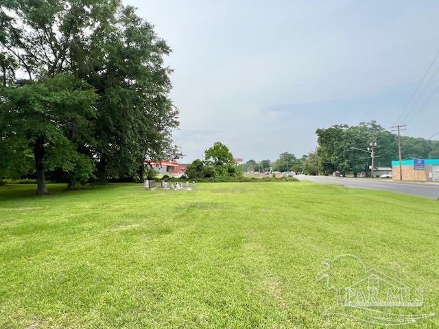 623 N Main St, Atmore, AL 36502