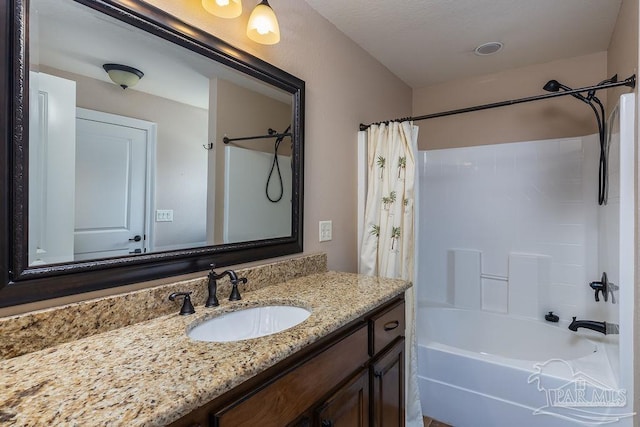 4513 River Ranch Rd, Milton, FL 32583 - full bath featuring vanity and shower / tub combo with curtain