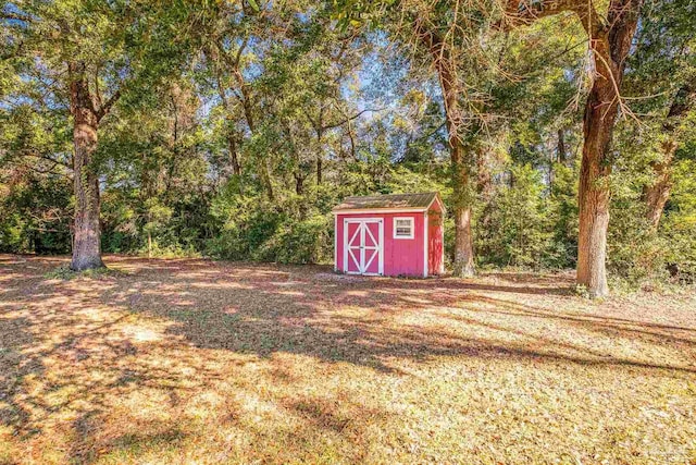 7332 Maxam Ave, Pensacola, FL 32503 - view of yard with a storage shed
