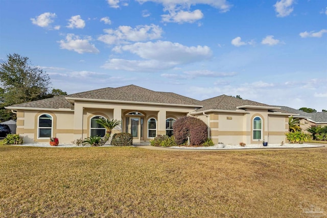 view of front of property with a front yard