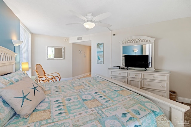 bedroom featuring ceiling fan