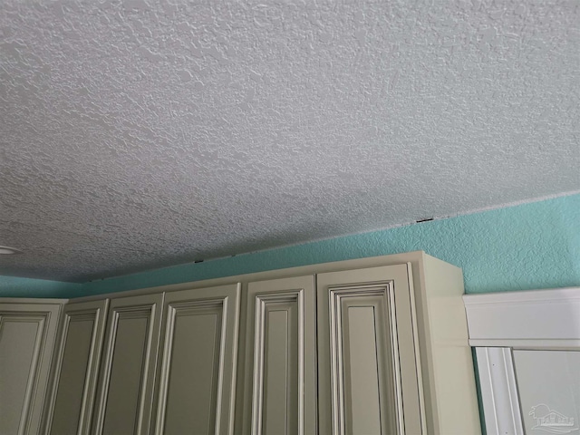 room details featuring a textured ceiling