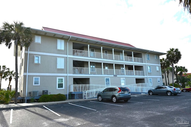 view of building exterior featuring cooling unit