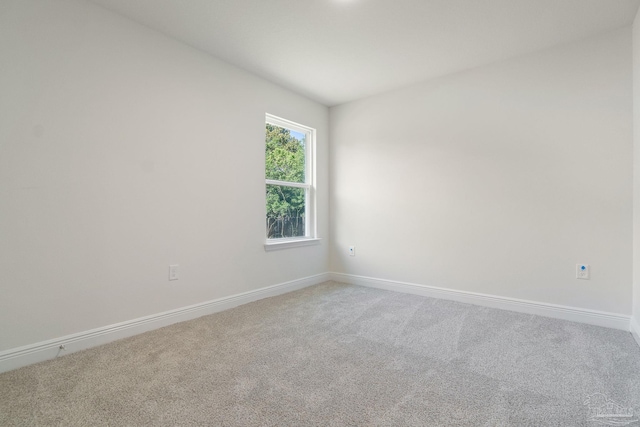 view of carpeted spare room