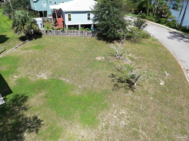 Listing photo 3 for 615 SE Baublits Dr, Pensacola FL 32507