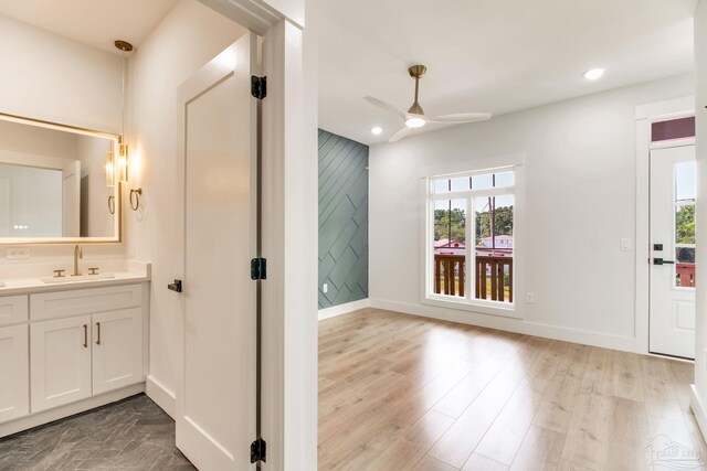 608 E Leonard Unit A & B, Pensacola, FL 32503 - entryway featuring a ceiling fan, baseboards, recessed lighting, and wood finished floors
