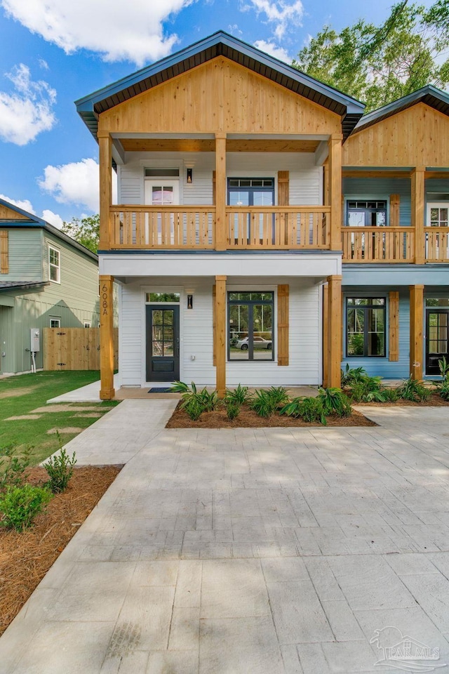 608 E Leonard Unit A & B, Pensacola, FL 32503 - view of front of property with a balcony