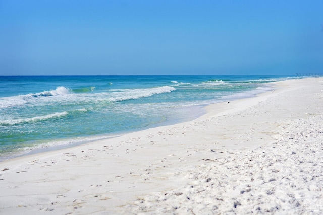 1524 E Strong St, Pensacola, FL 32501 - water view featuring local beach