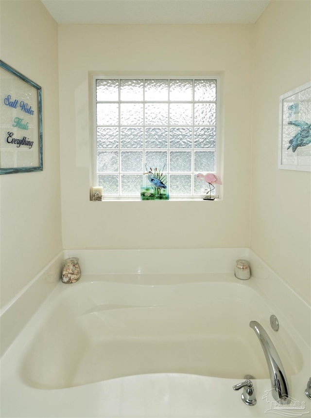 5735 Farrel Way, Milton, FL 32583 - full bath featuring a garden tub