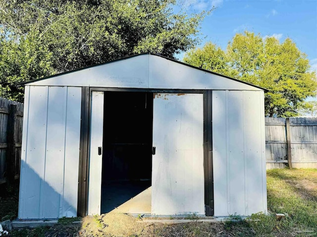 view of outbuilding