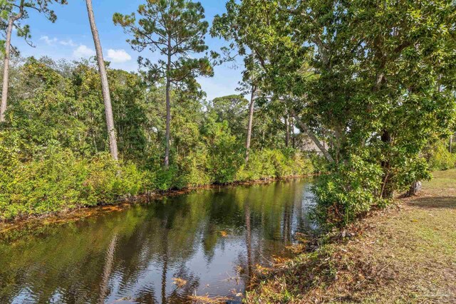 4726 Soundside Dr, Gulf Breeze, FL 32563 - water view