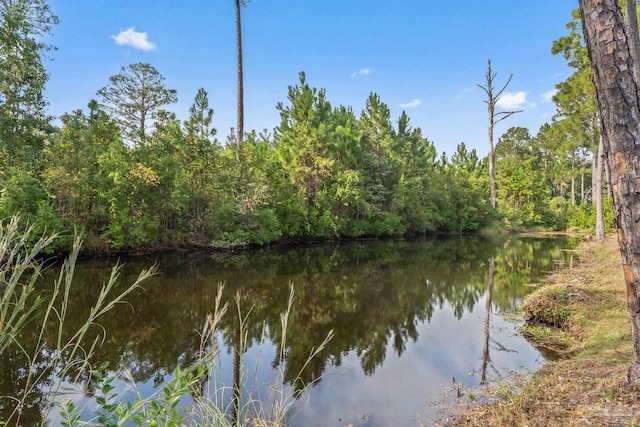 4726 Soundside Dr, Gulf Breeze, FL 32563 - view of property location with a nearby body of water and nearby suburban area