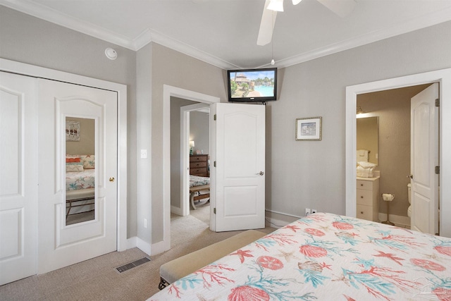 bedroom with light carpet, a ceiling fan, visible vents, baseboards, and ornamental molding