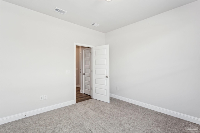 unfurnished bedroom featuring carpet floors