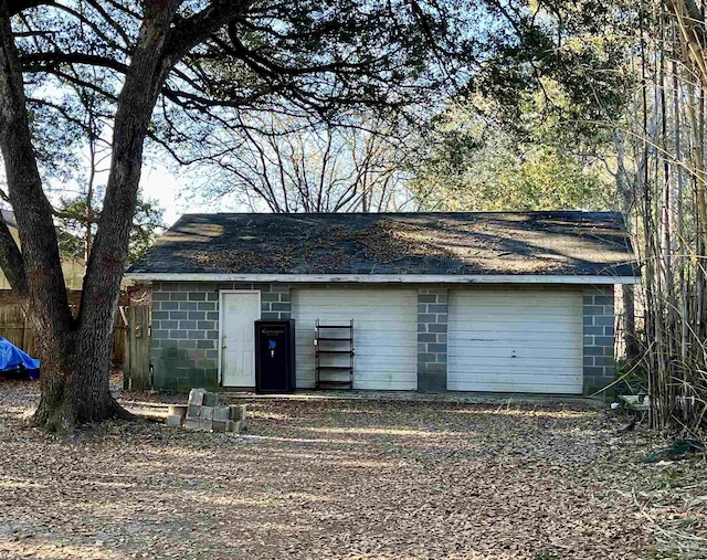 view of detached garage