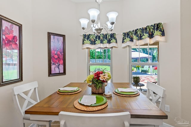 dining room featuring an inviting chandelier