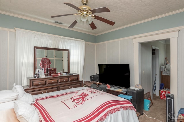 carpeted bedroom featuring a ceiling fan