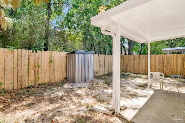 view of yard with a patio