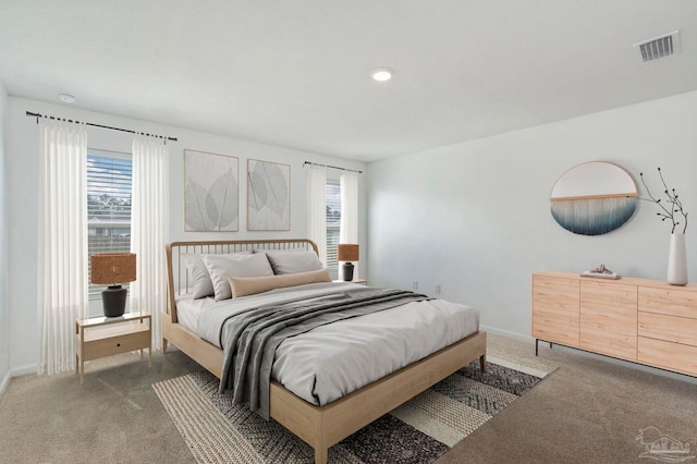 bedroom featuring carpet flooring