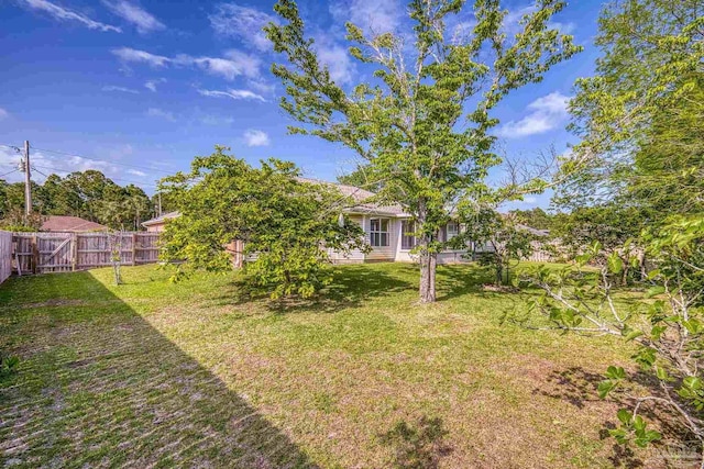 2121 Middleton Dr, Navarre, FL 32566 - view of yard featuring fence