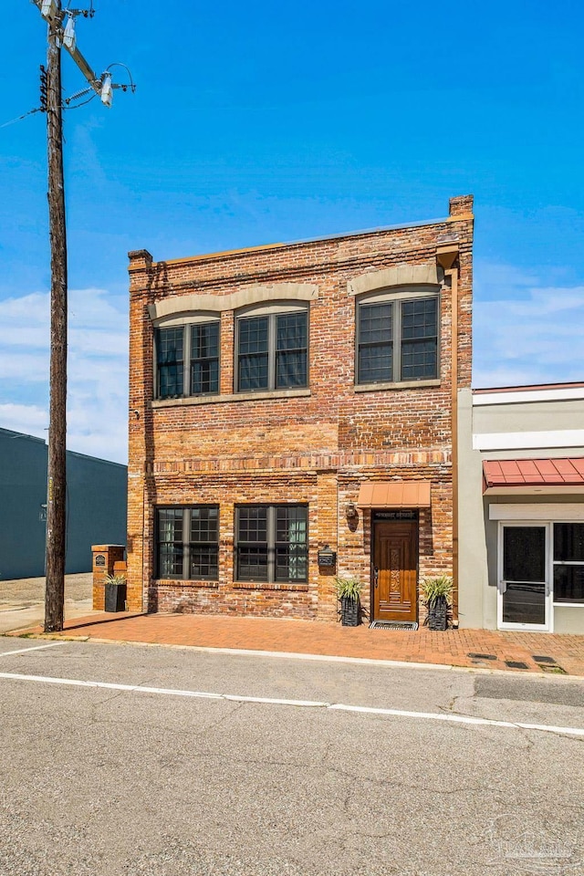 multi unit property featuring brick siding